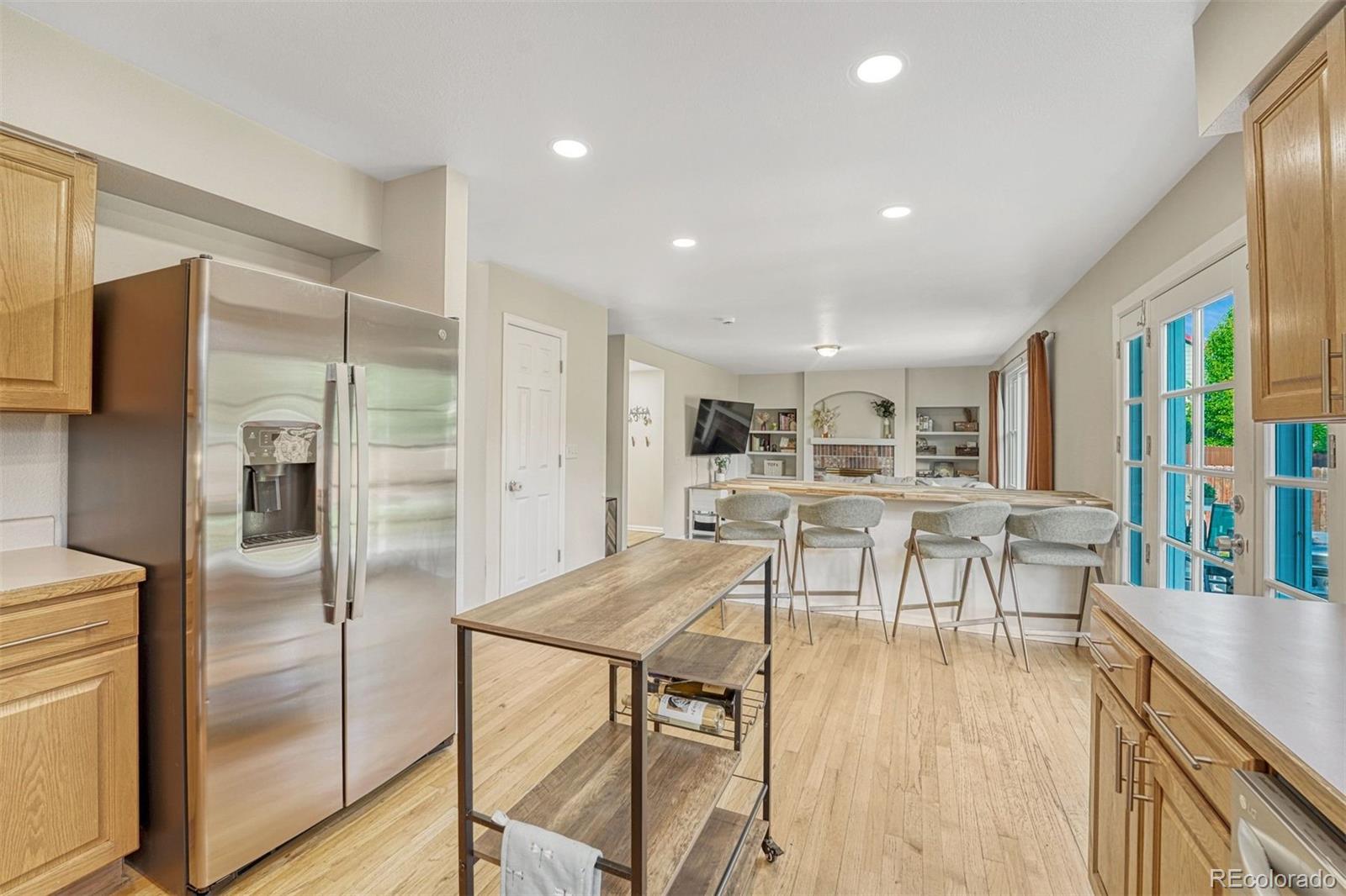 2522 W 108th Place