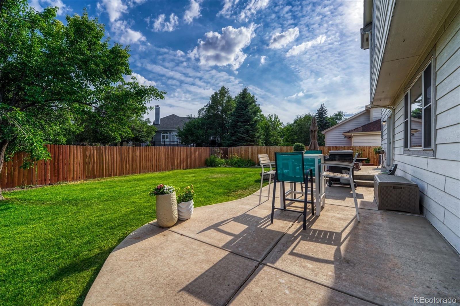 2522 W 108th Place