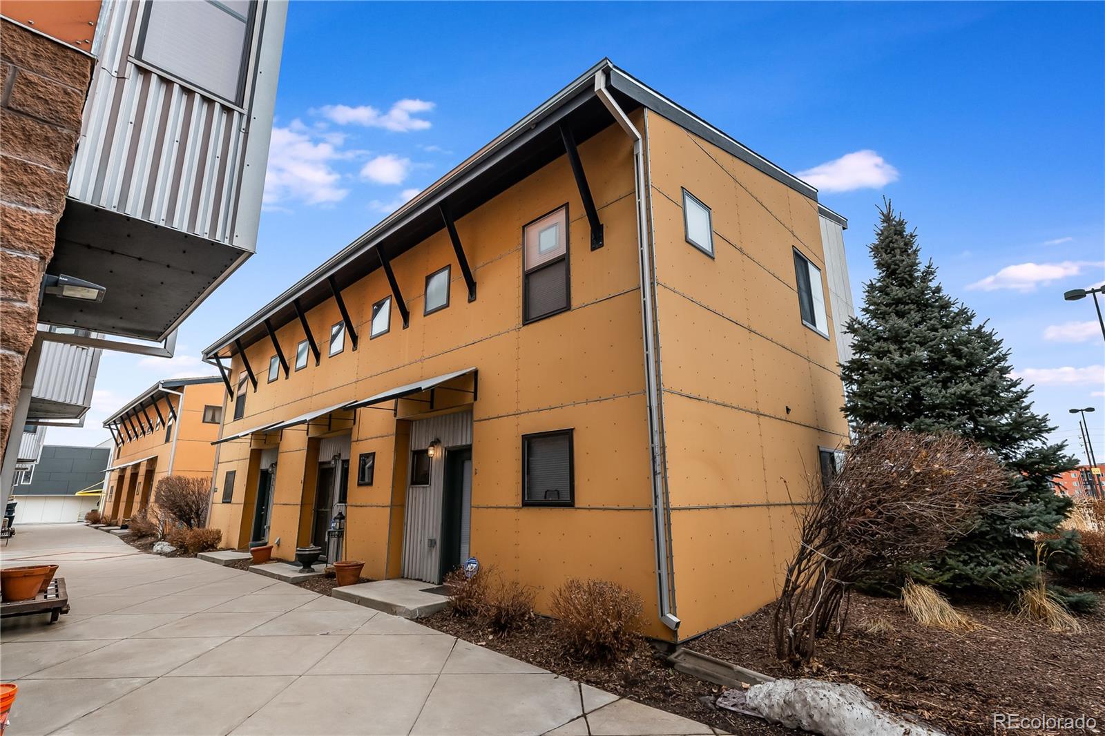 3171 Blake Street Unit: 3