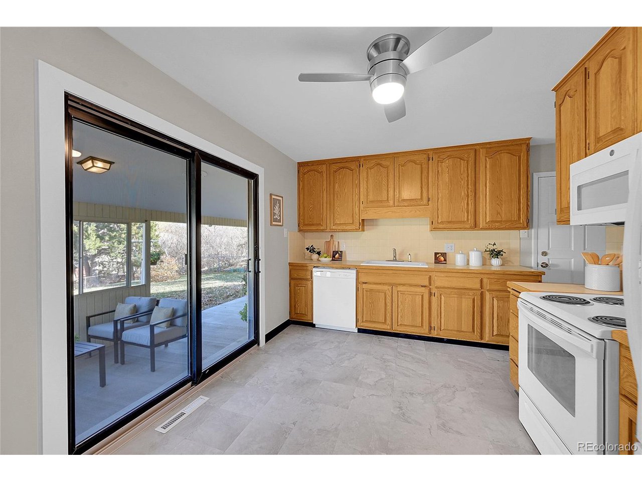 12060 W Dakota Dr