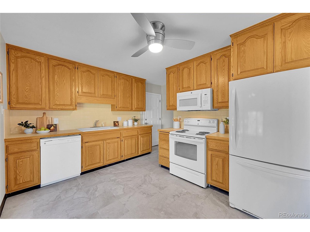 12060 W Dakota Dr