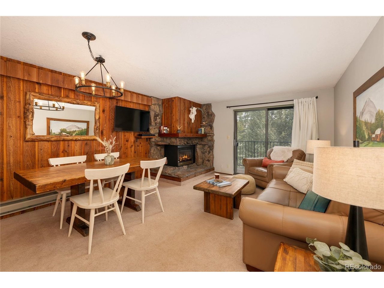 220 Village Dr 20-203