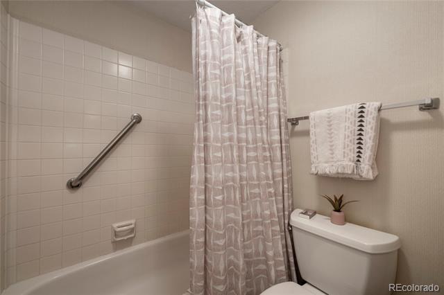 220 Village Drive Unit: 203