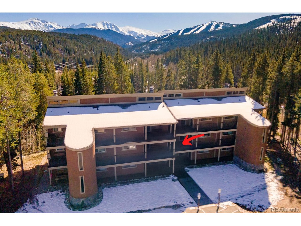 220 Village Dr 20-203