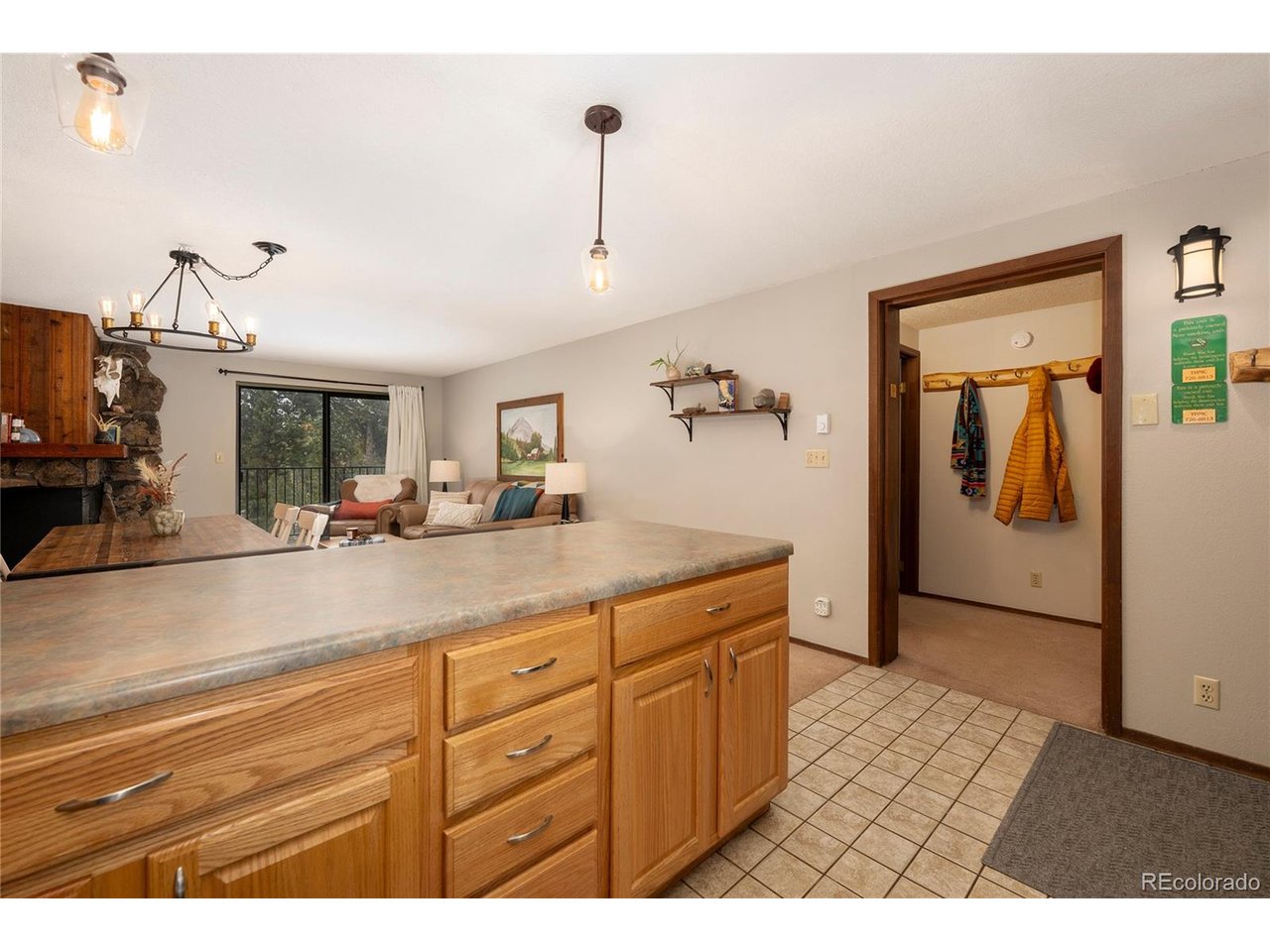 220 Village Dr 20-203