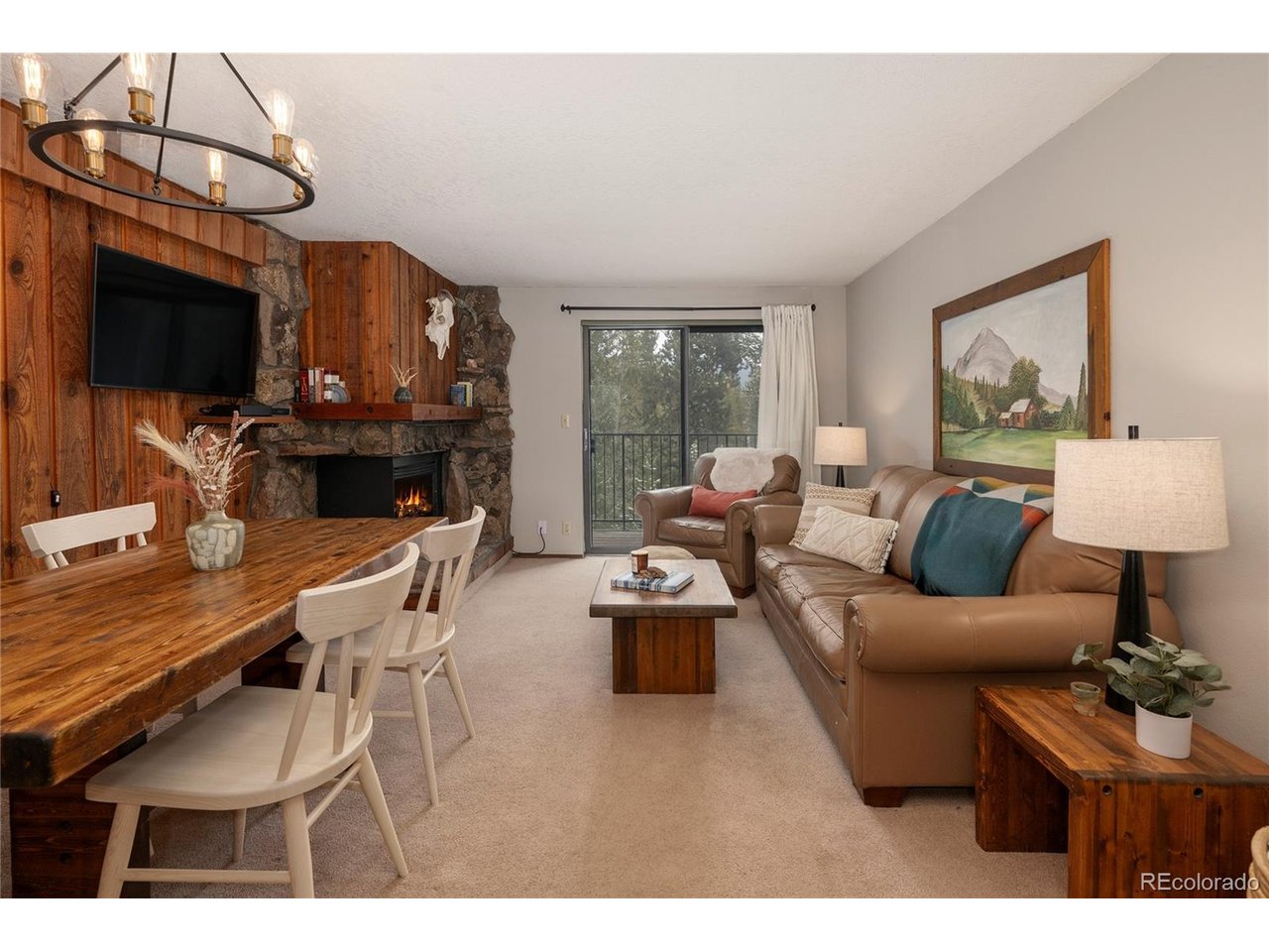 220 Village Dr 20-203