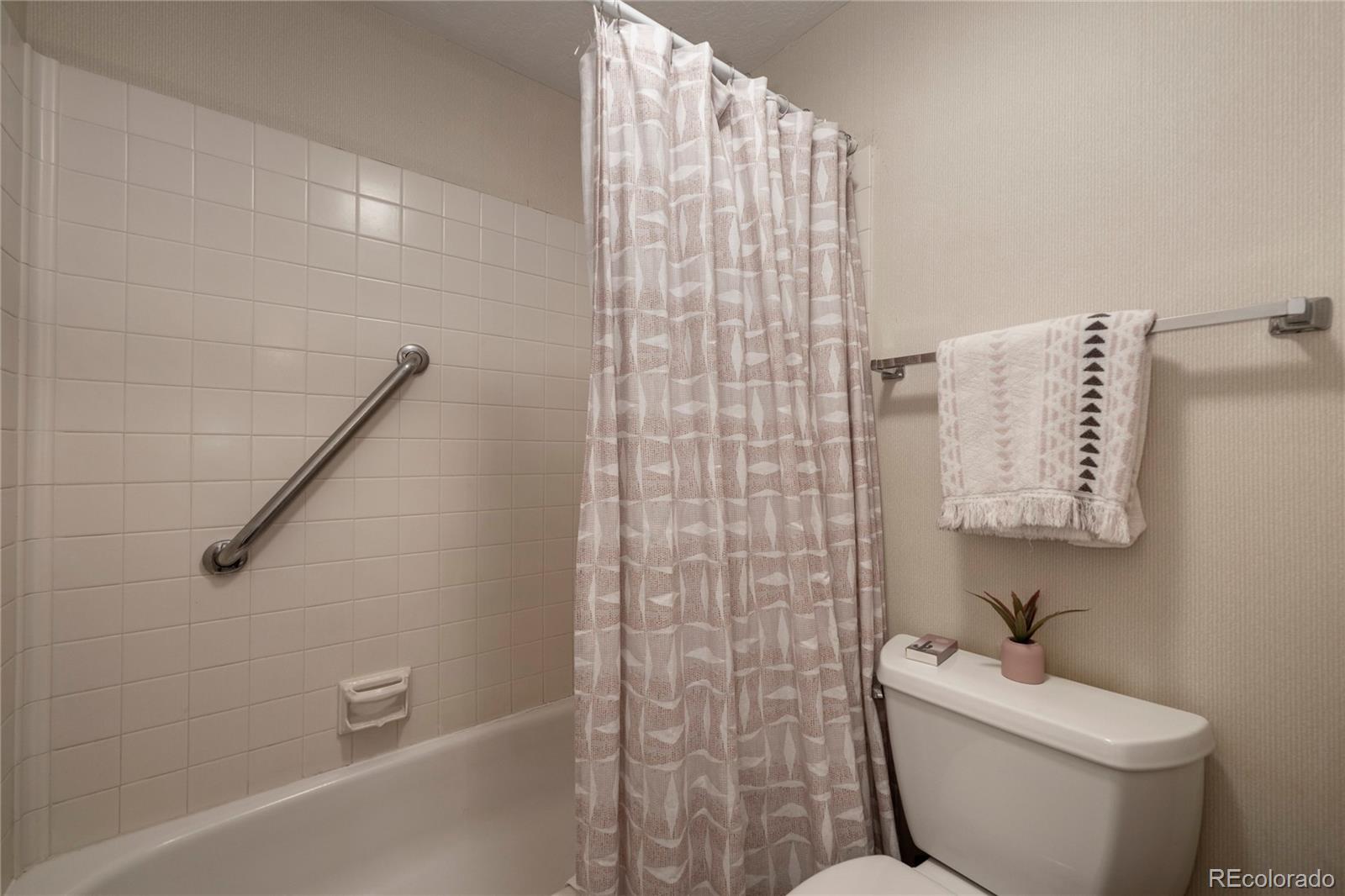 220 Village Drive Unit: 203