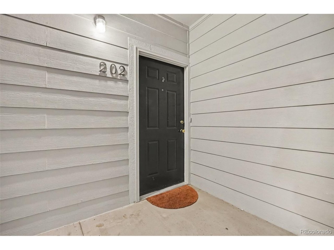 8972 Fox Dr 202