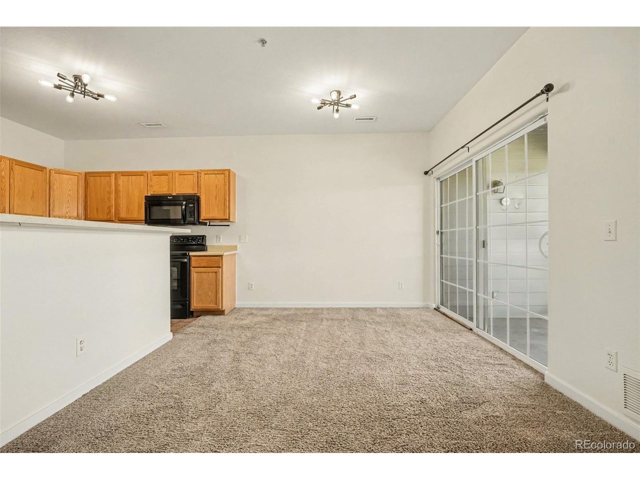 8972 Fox Dr 202