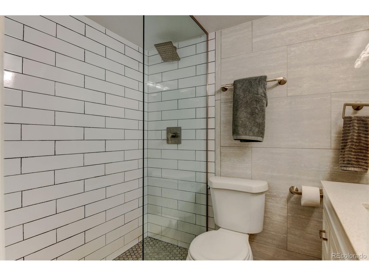 1270 N Marion St 204