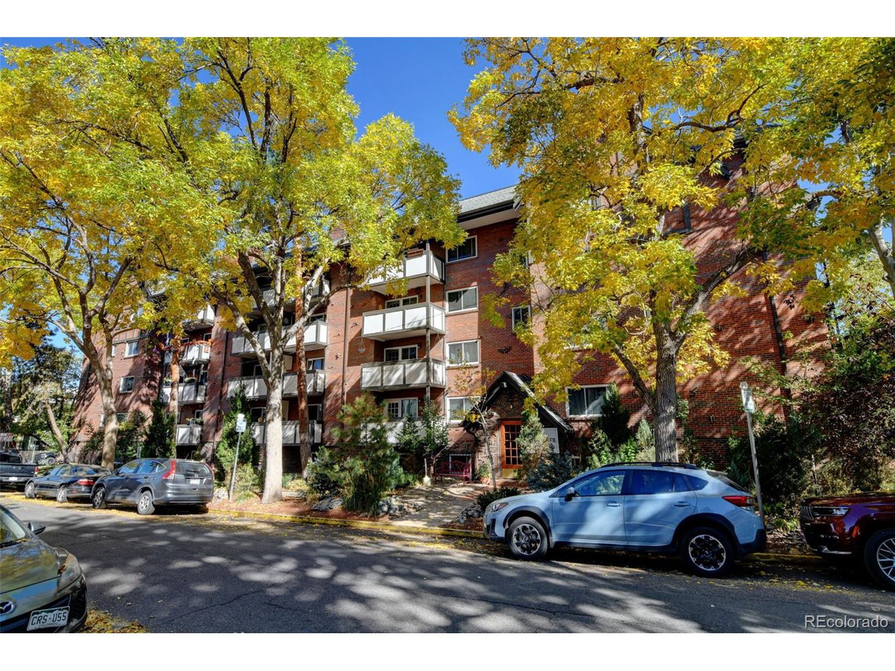 1270 N Marion St 204