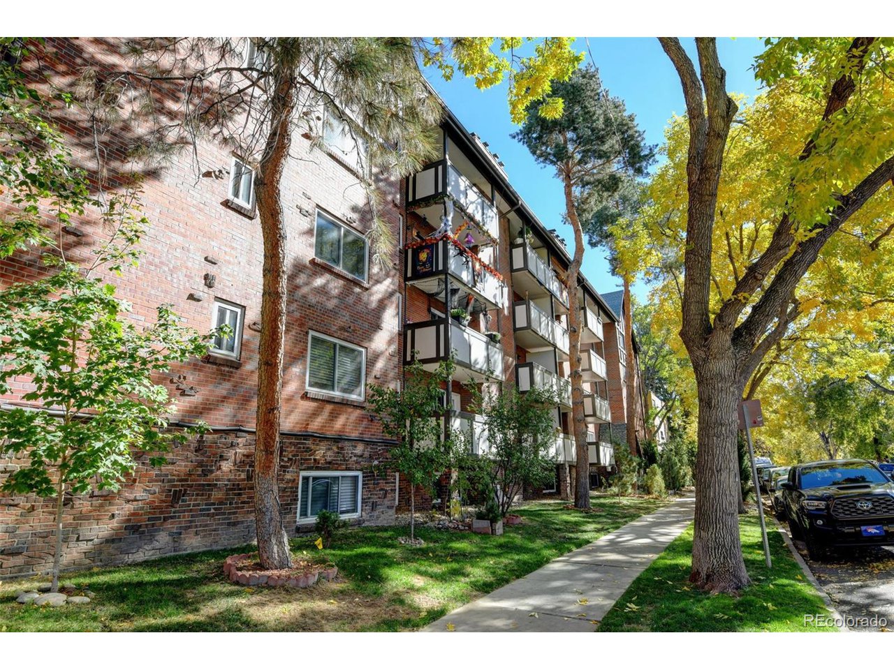 1270 N Marion St 204