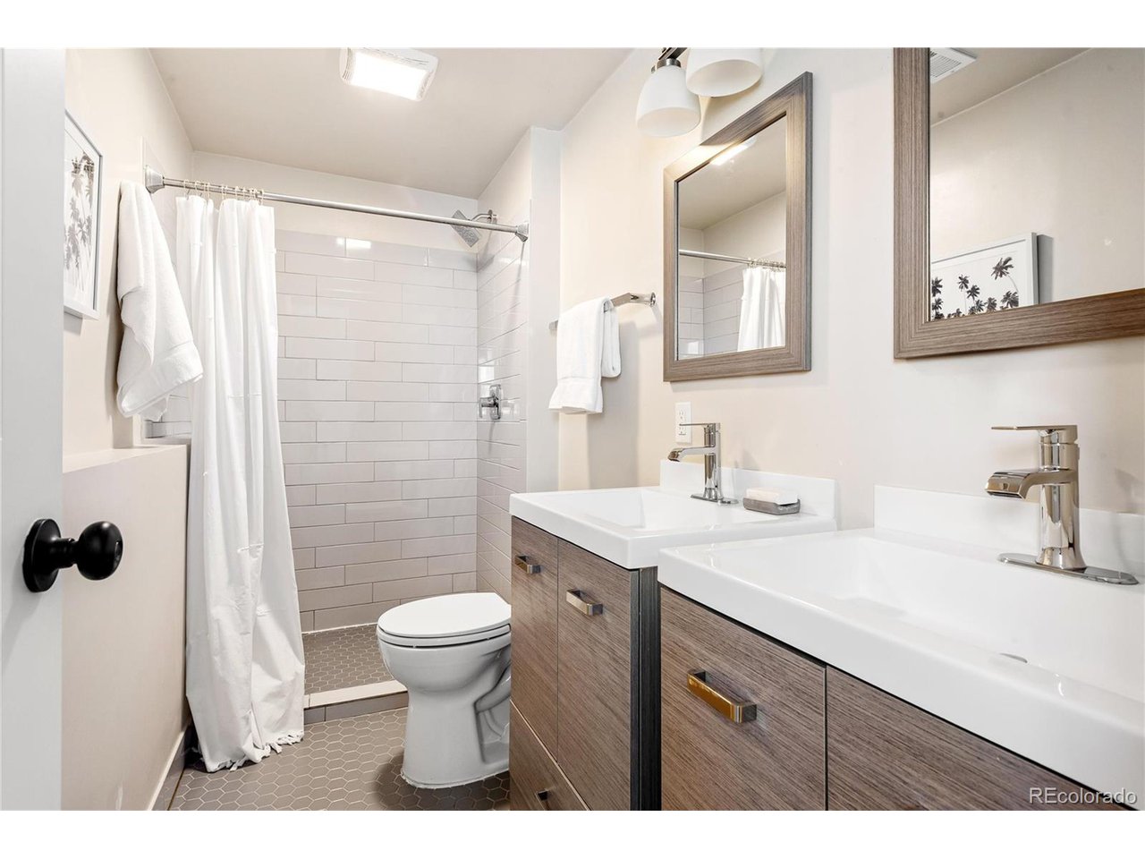 7038 Xenon Ct