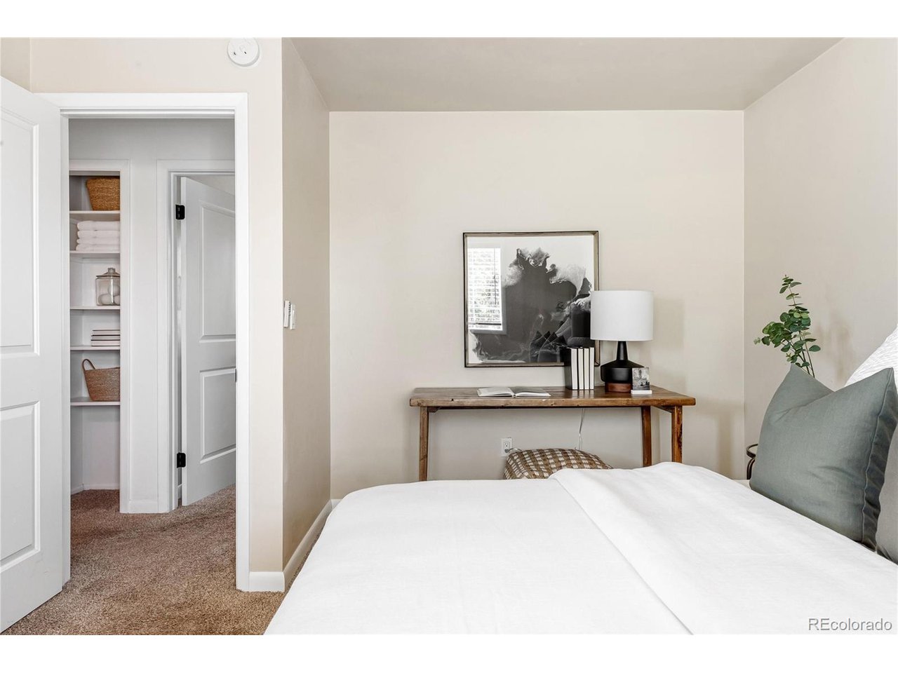 7038 Xenon Ct