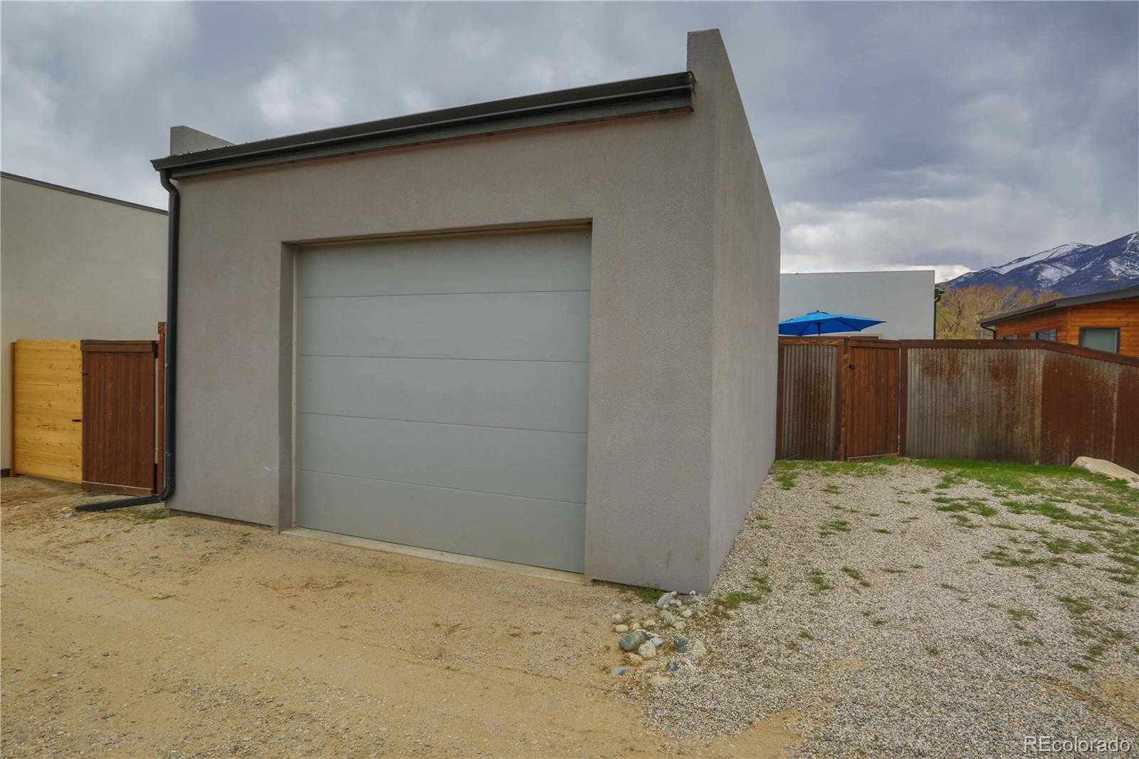 330 Two Rivers Road