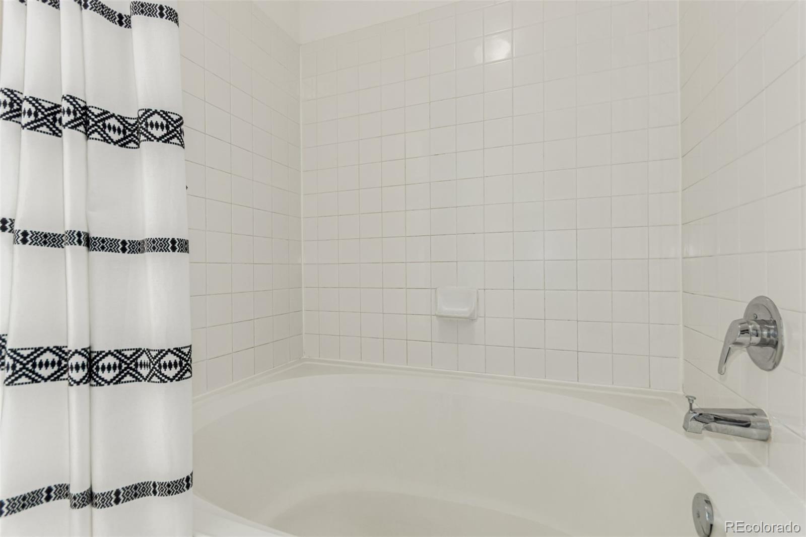 9550 E Florida Avenue Unit: 2016