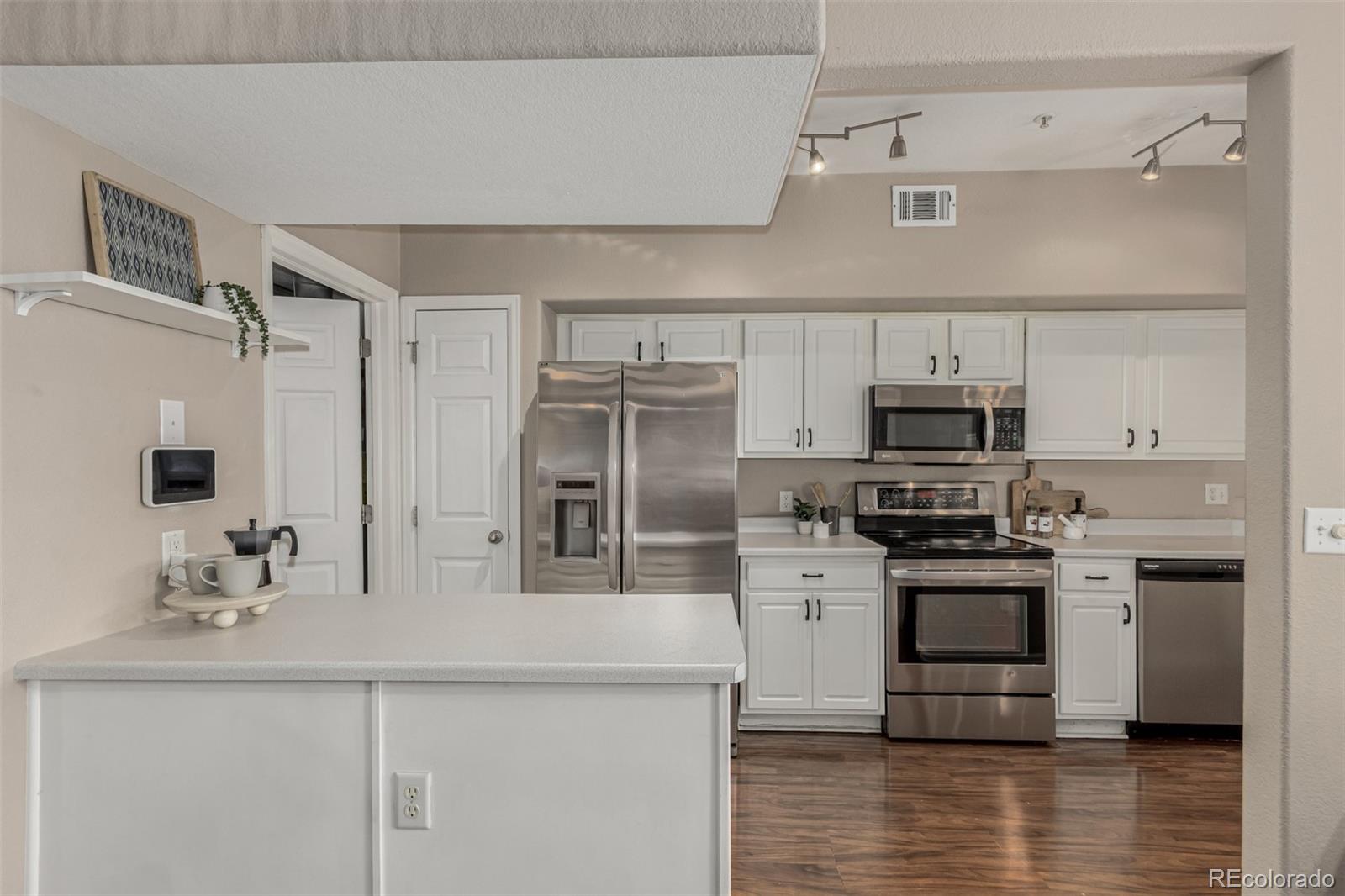 9550 E Florida Avenue Unit: 2016