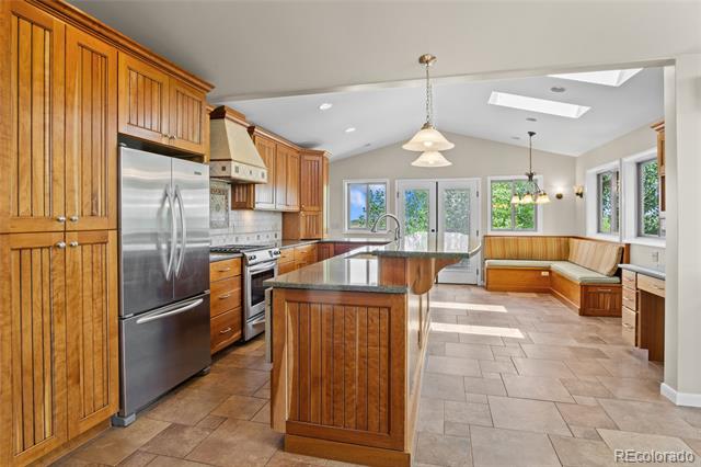 8997 N Corral Lane