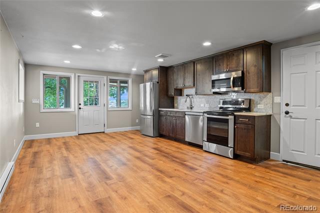 8997 N Corral Lane