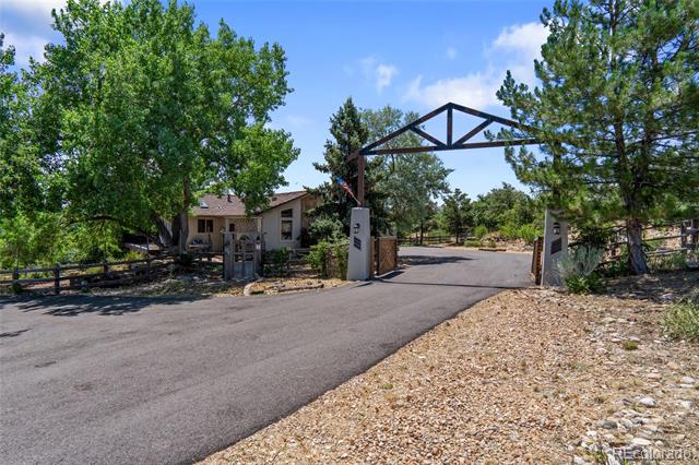 8997 N Corral Lane