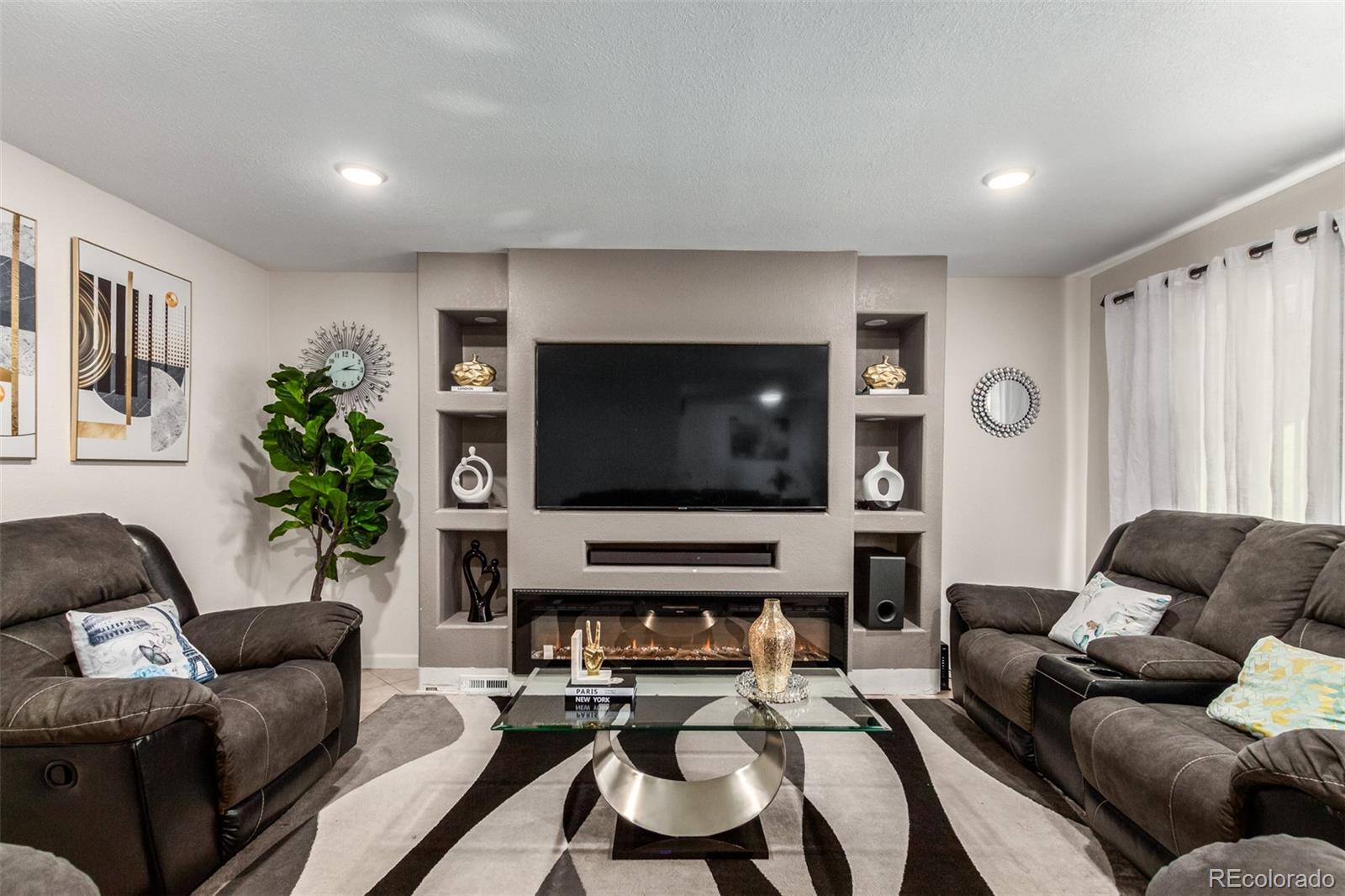 1310 Sable Boulevard