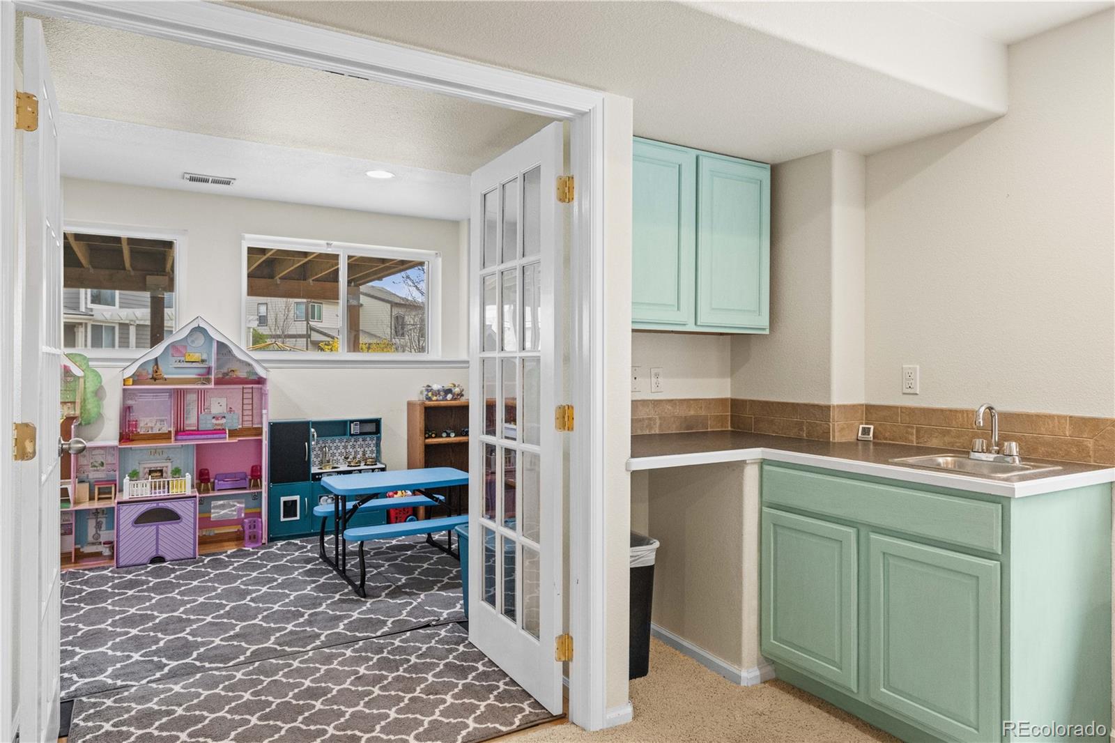 6144 S Ventura Court