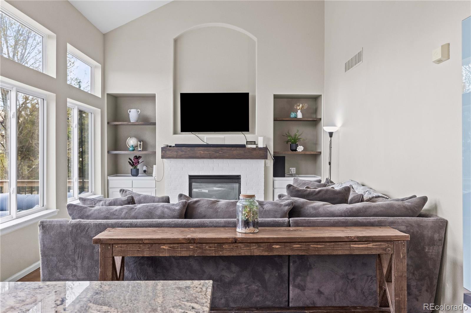 6144 S Ventura Court