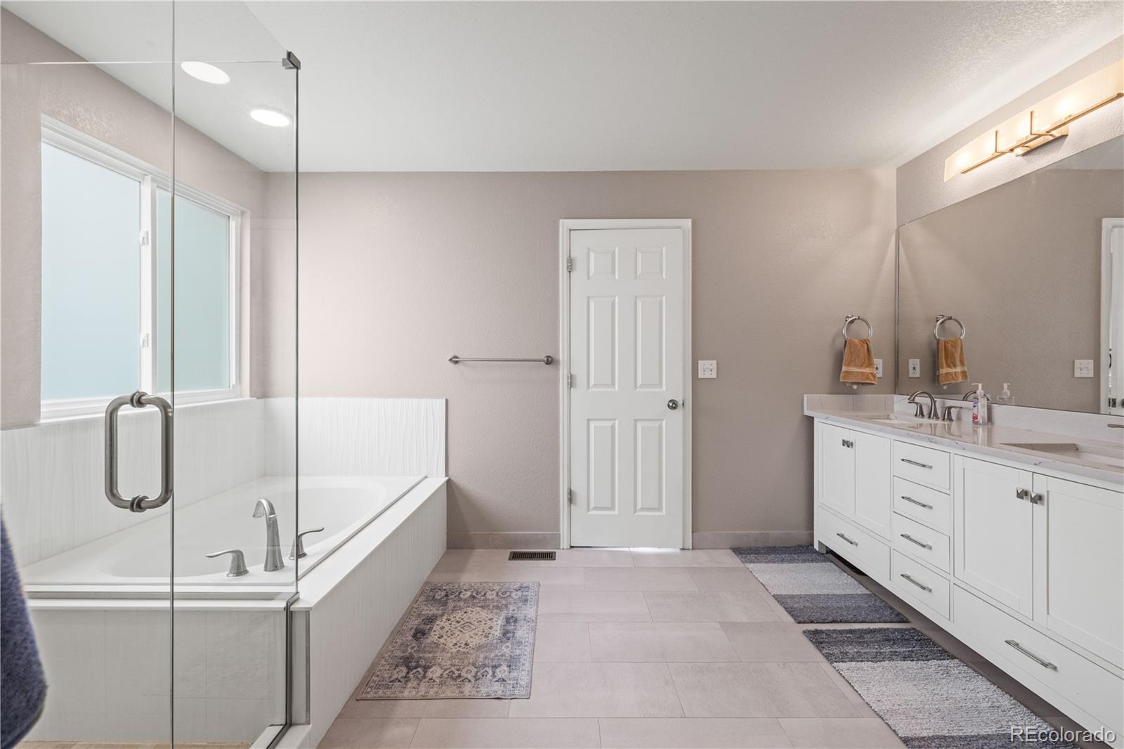 6144 S Ventura Court