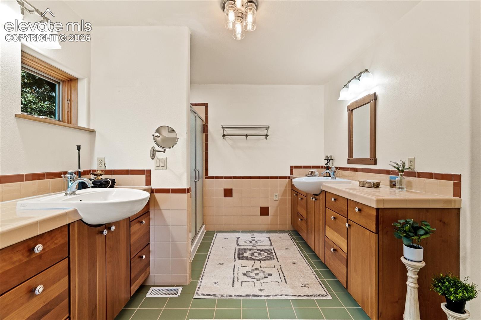 9685 Short Cut Road
