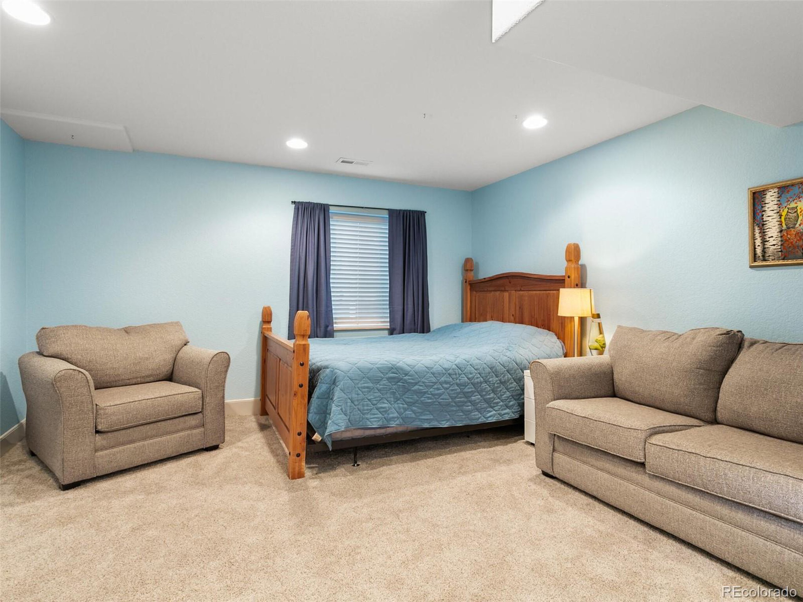 5359 Owens St