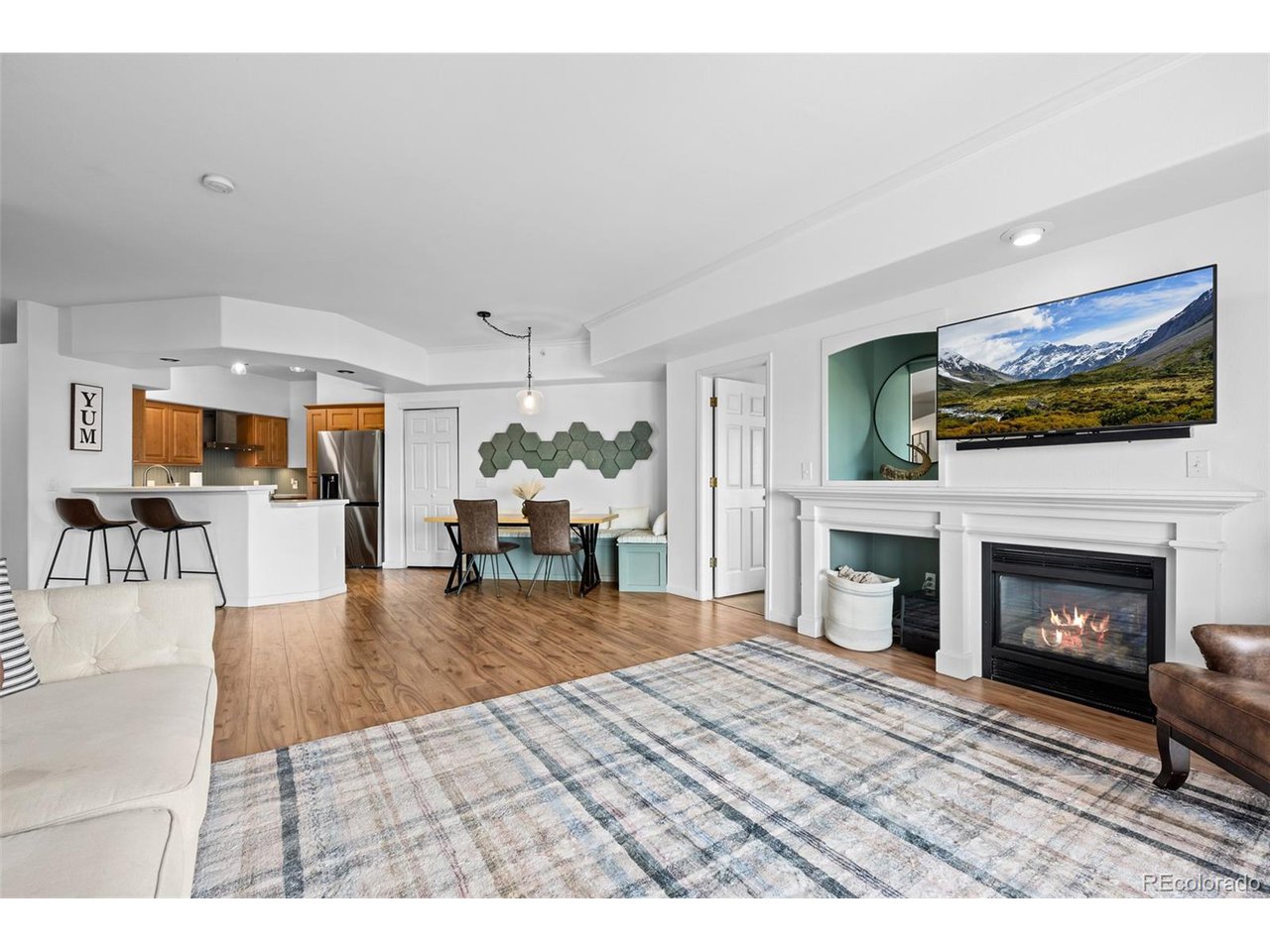 940 E Plum Creek Pkwy 205