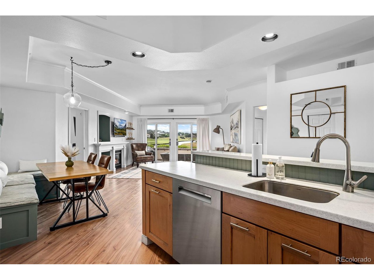 940 E Plum Creek Pkwy 205