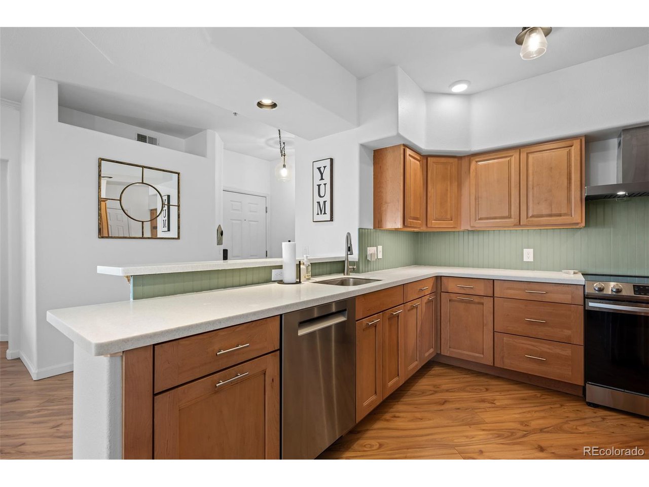 940 E Plum Creek Pkwy 205