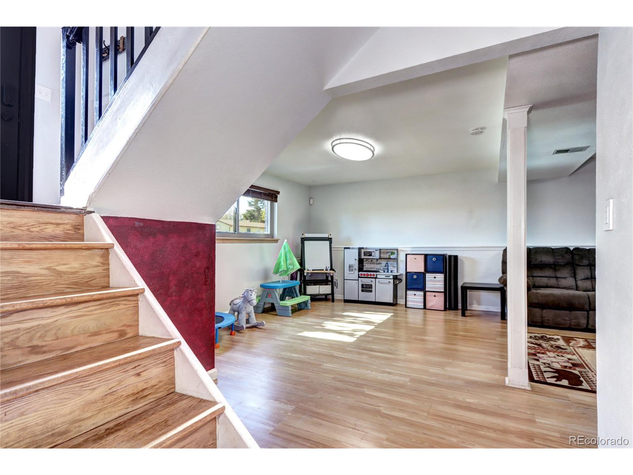 3092 S Laredo Cir