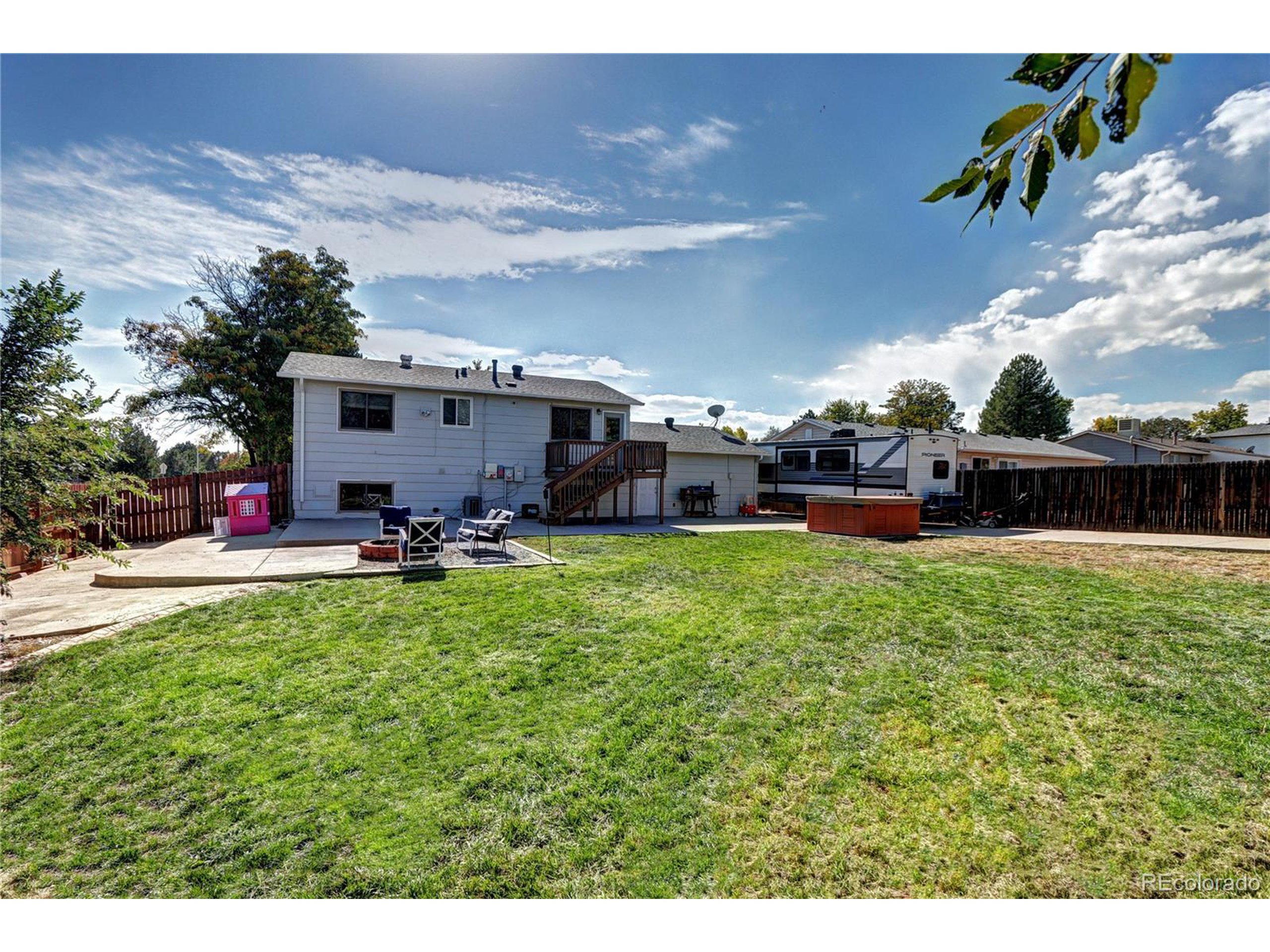 3092 S Laredo Cir