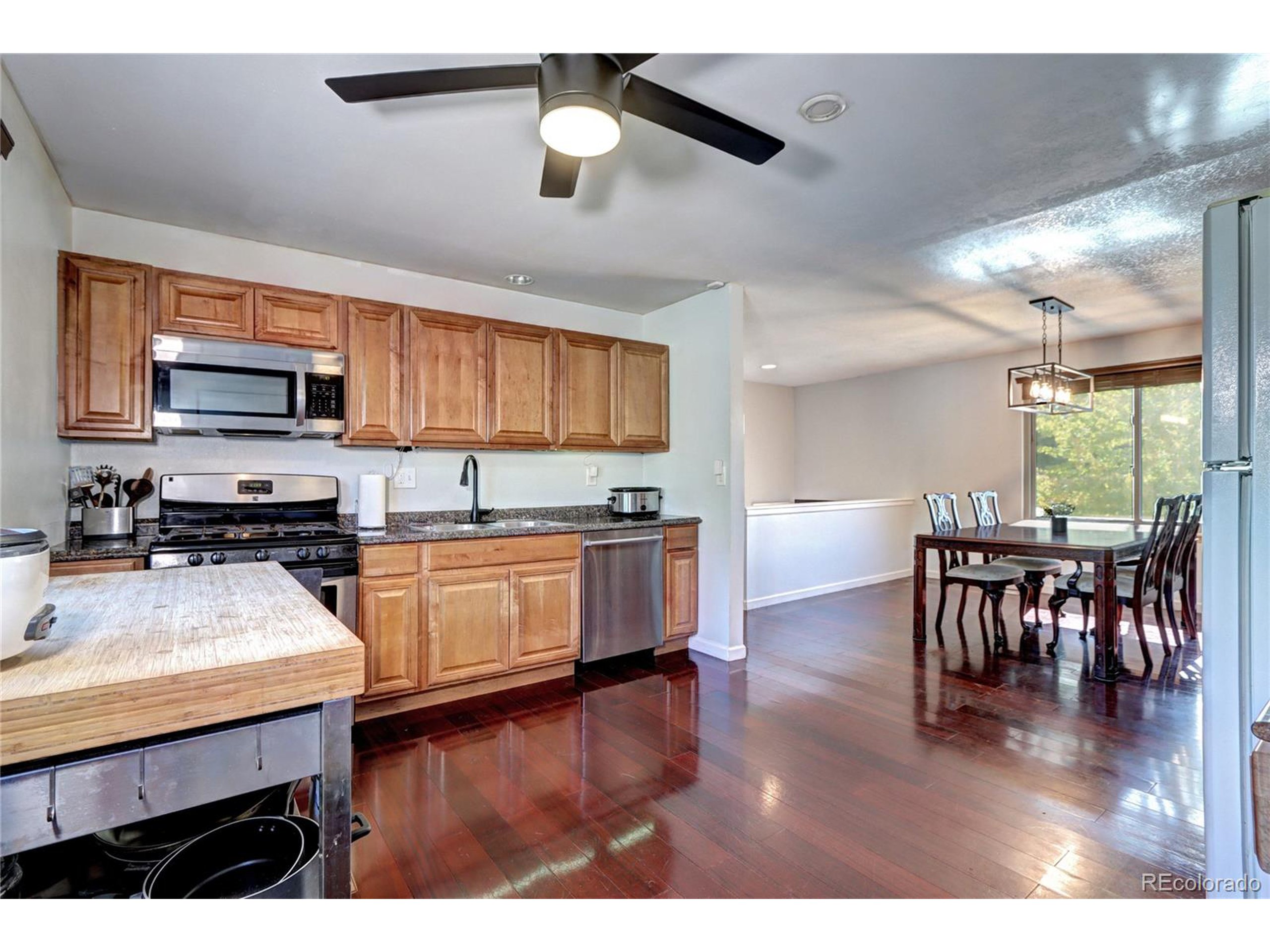 3092 S Laredo Cir