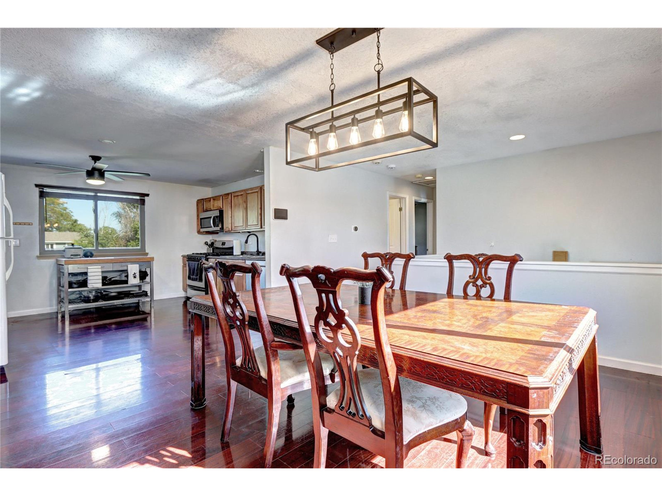 3092 S Laredo Cir