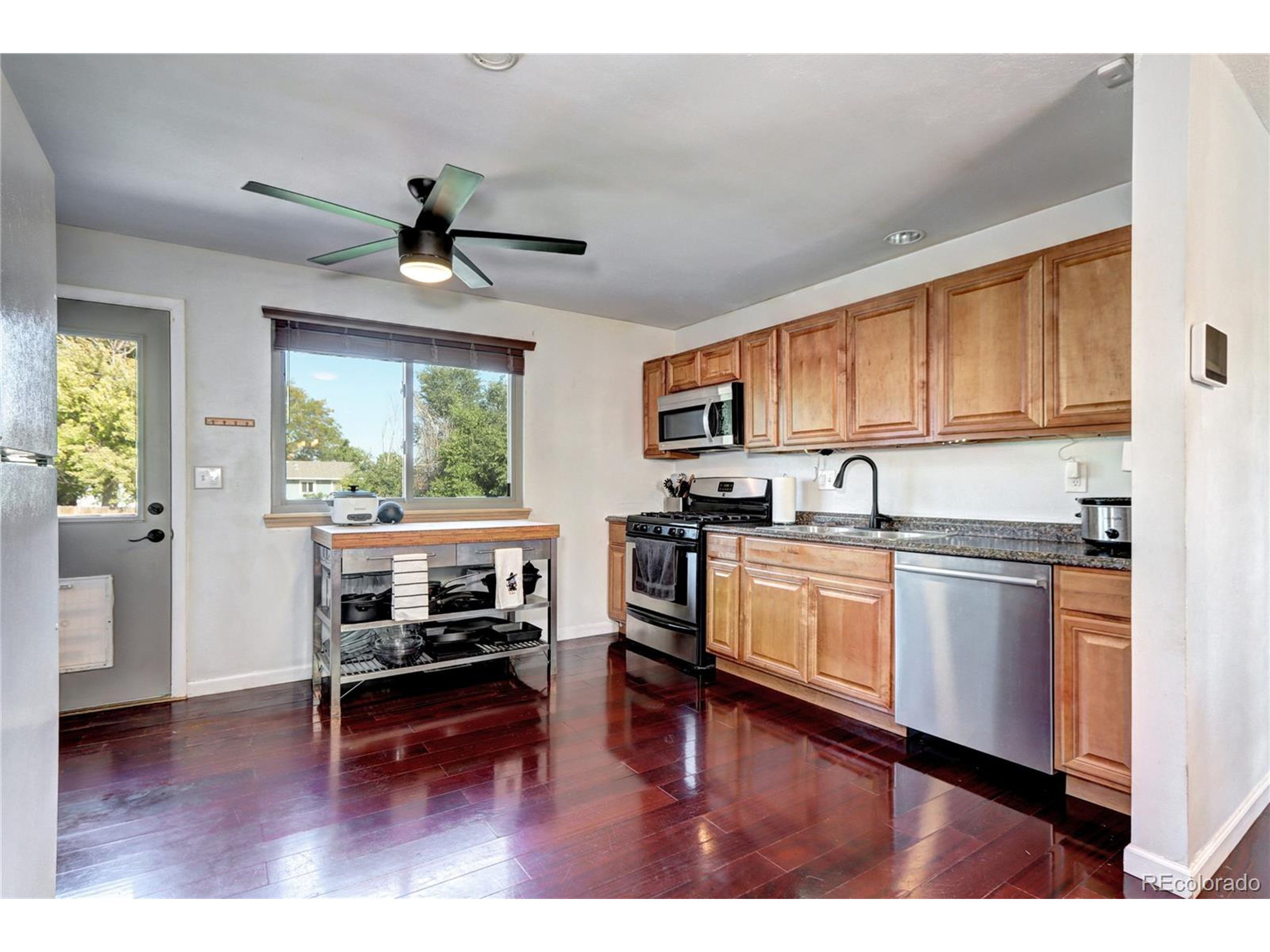 3092 S Laredo Cir