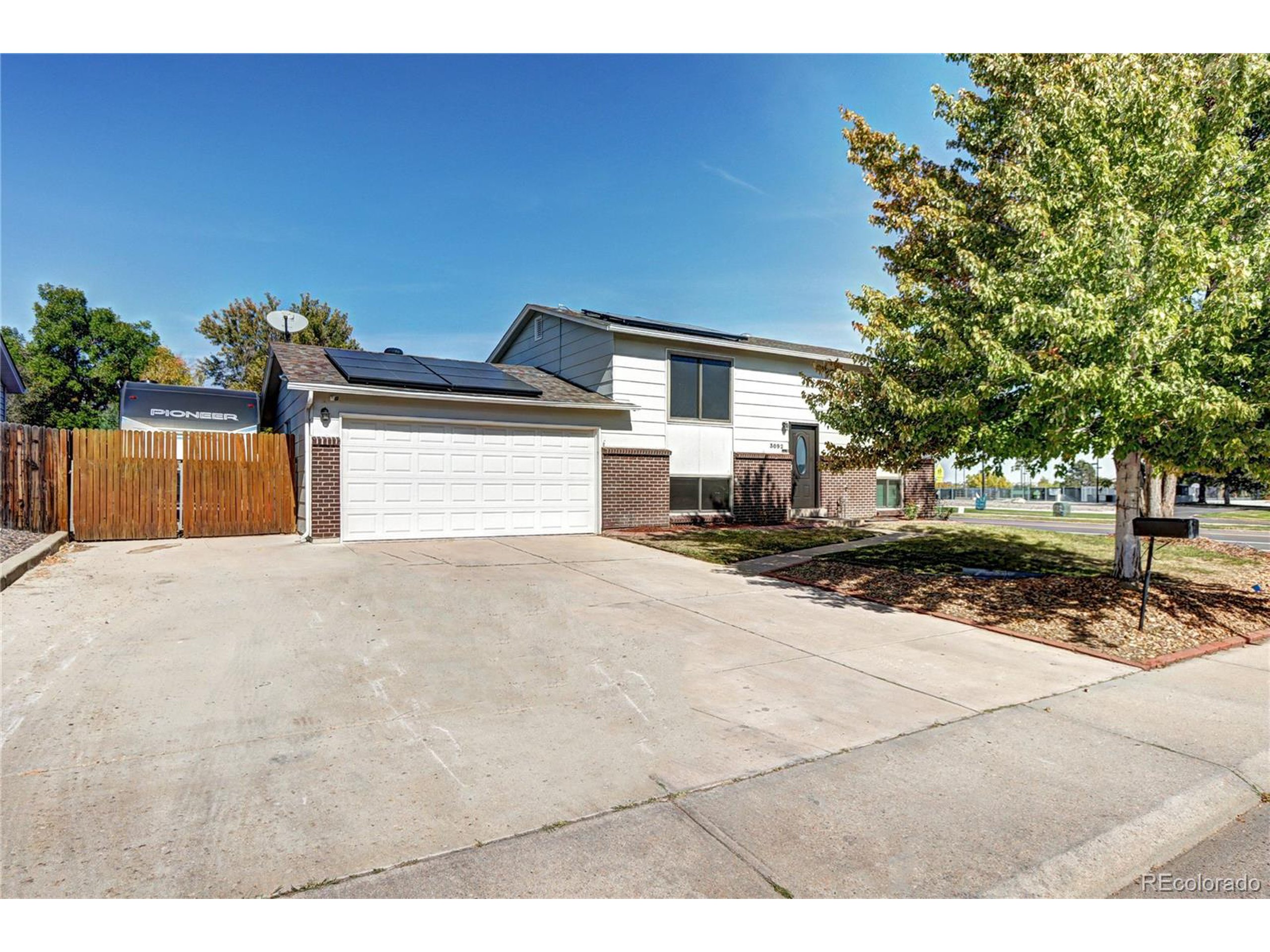 3092 S Laredo Cir
