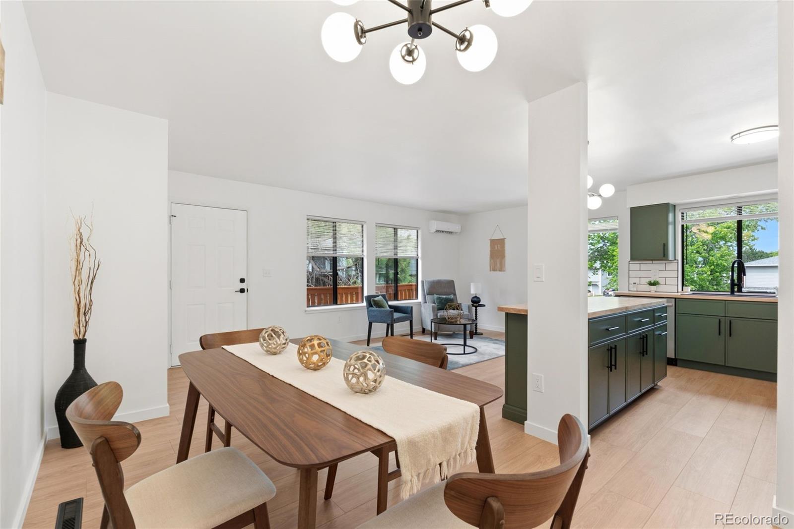 7889 York Street Unit: 3
