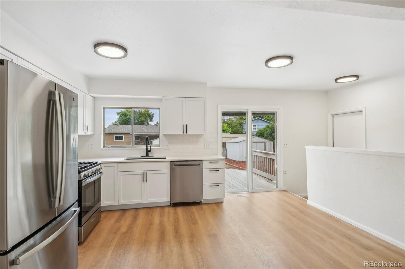 1942 S Ivory Way
