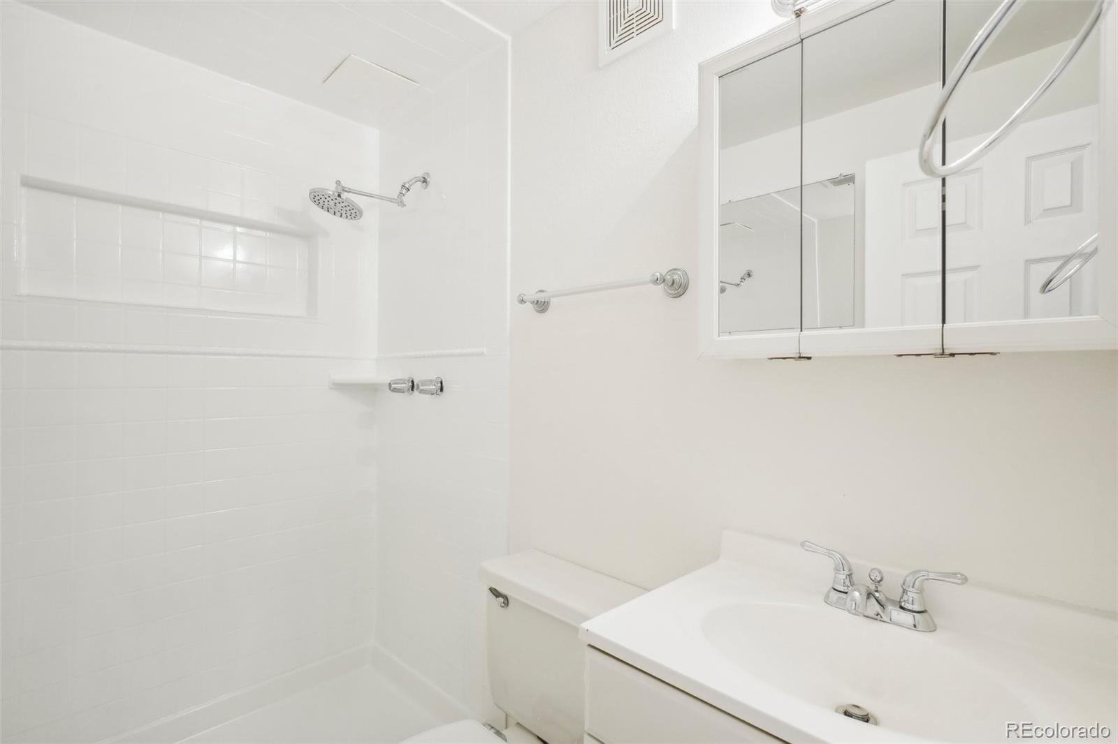 1942 S Ivory Way