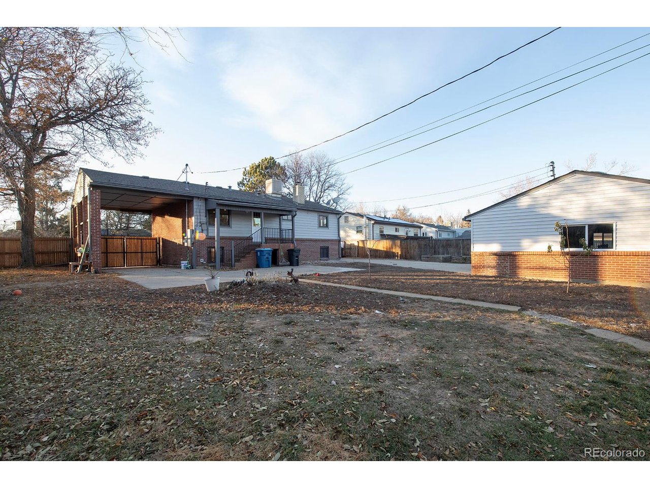 4200 Hoyt Ct