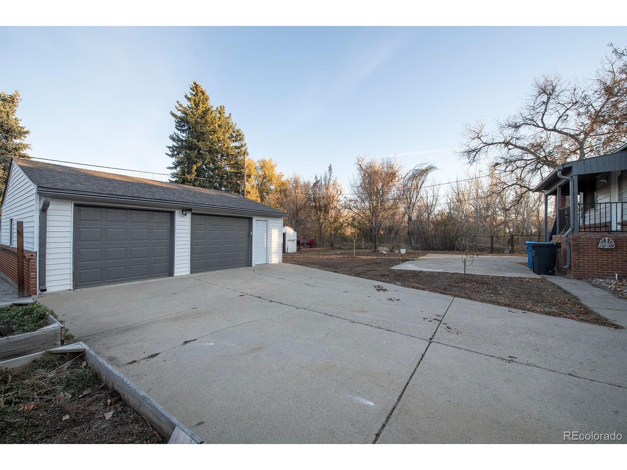 4200 Hoyt Ct