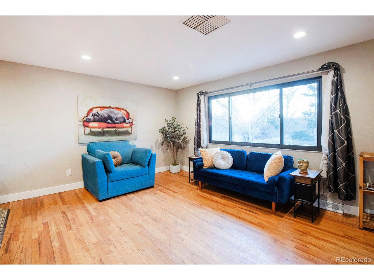 4200 Hoyt Ct