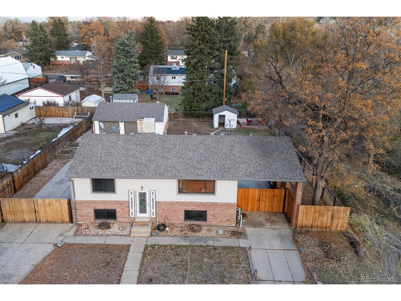 4200 Hoyt Ct