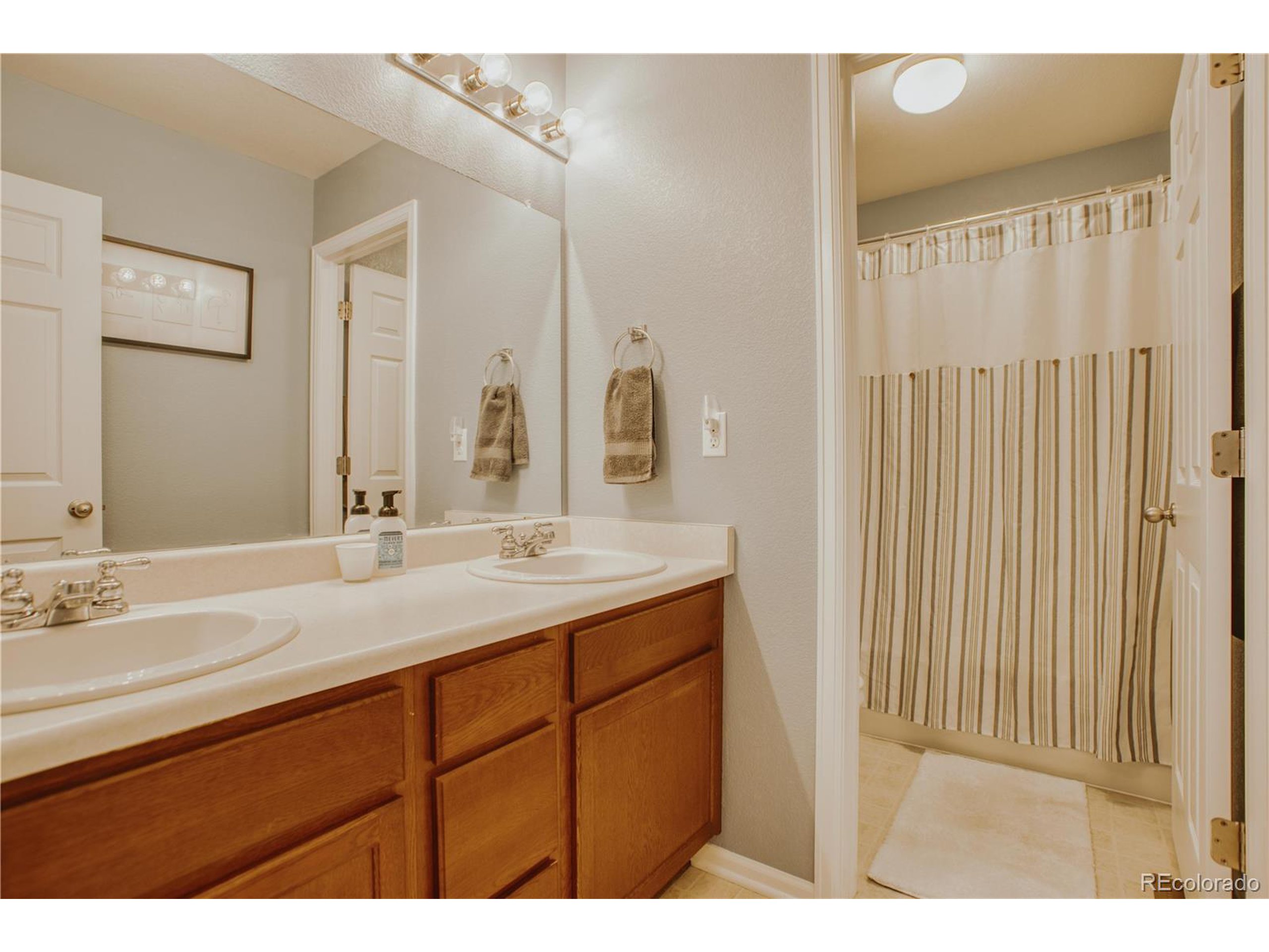 2984 Deerfoot Way