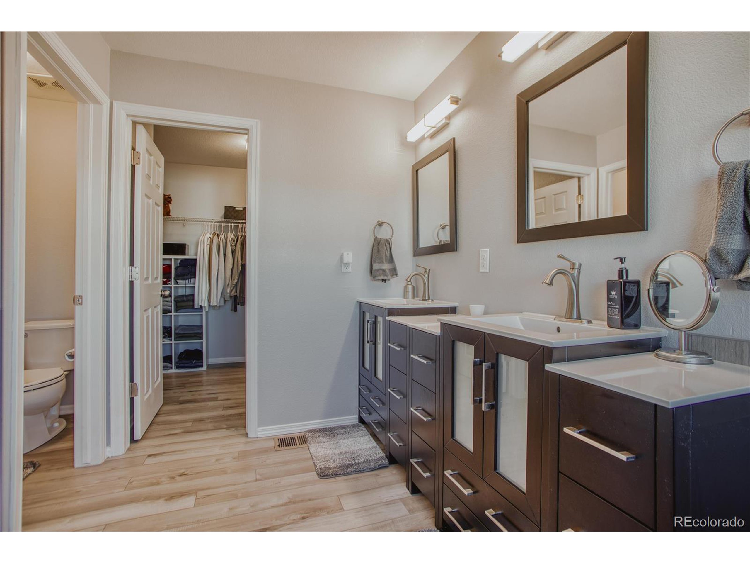 2984 Deerfoot Way