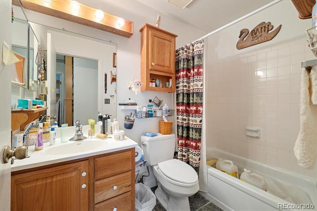 3531 S Kittredge Street Unit: D