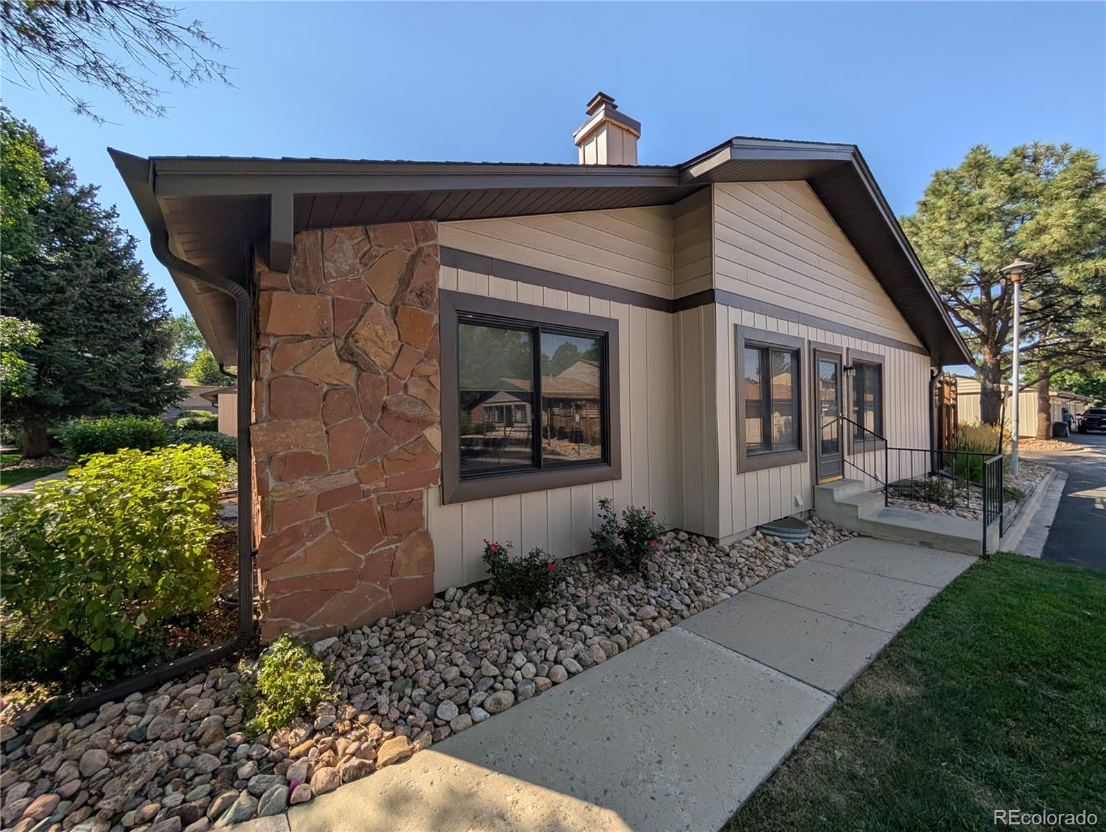 3531 S Kittredge Street Unit: D